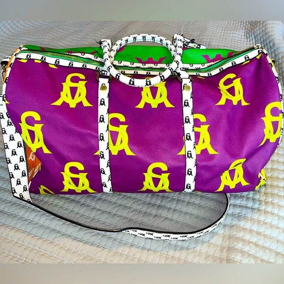 Steve Madden Handbags - STEVE MADDEN Multi BSpeedy Duffle/Travel/Carry on/Weekender/X-Large Bag